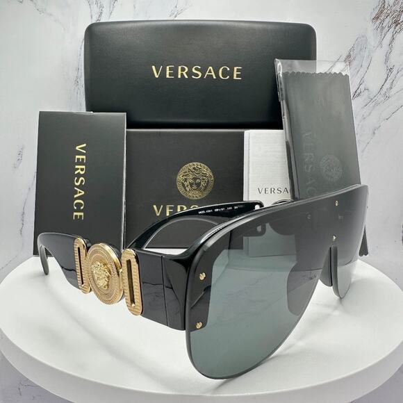 New VERSACE Sunglasses Black Gold Shield Mask Medusa Logo Oversized Italy - Picture 1 of 13